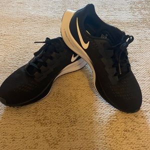 Black Nike Air Zoom Pegasus 37 Running Shoes — BRAND NEW